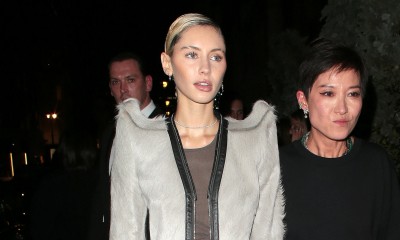 Iris Law łączy szorty z rajstopami