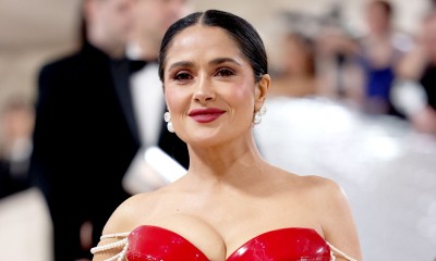 Tylko Salma Hayek mogła nas przekonać do fryzury, którą nosiłyśmy jako nastolatki