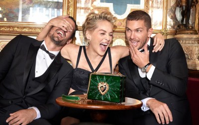 Miłość w Wenecji: Szczęśliwa Sharon Stone w kampanii Dolce & Gabbana