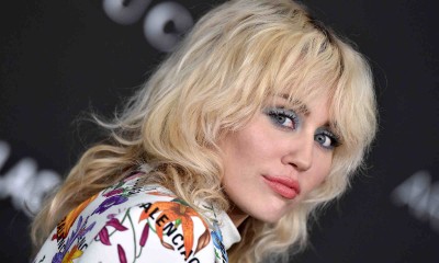 Spinka do włosów i zielone sneakersy. Miley Cyrus zestawia hity lata 2024