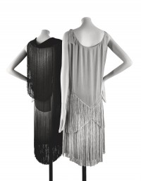 Evening gown, Spring-Summer 1927 Ivory crêpe and silk fringes Paris, Patrimoine de CHANEL © Julien T. Hamon