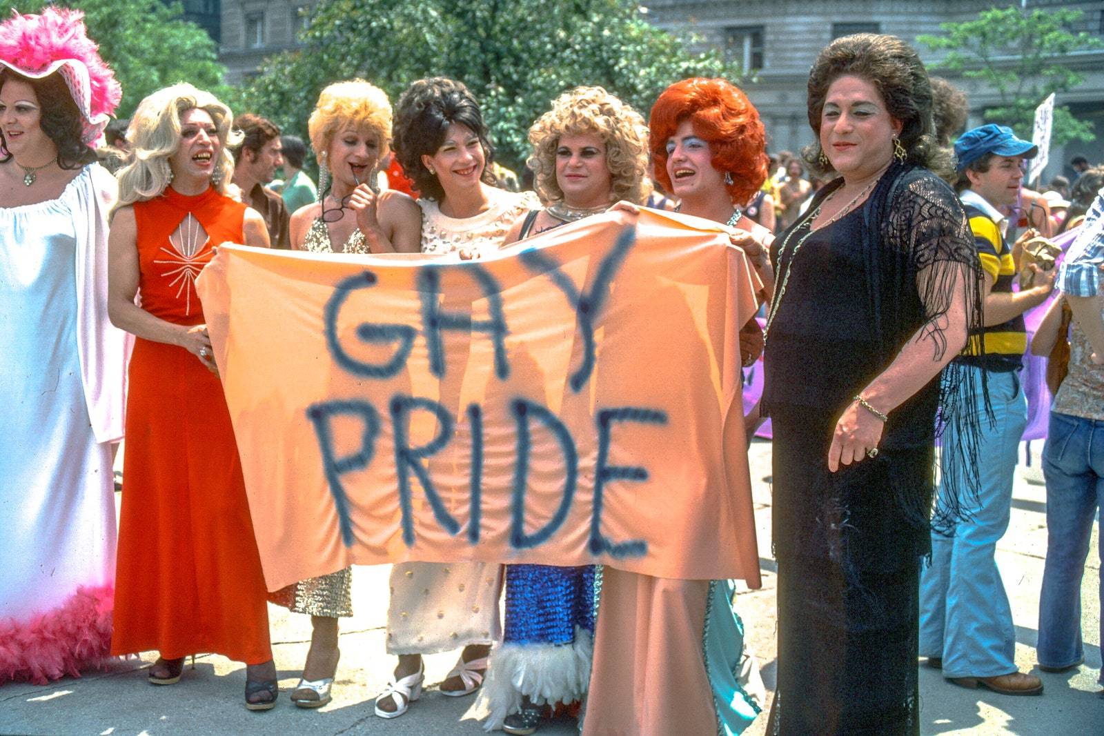 1977