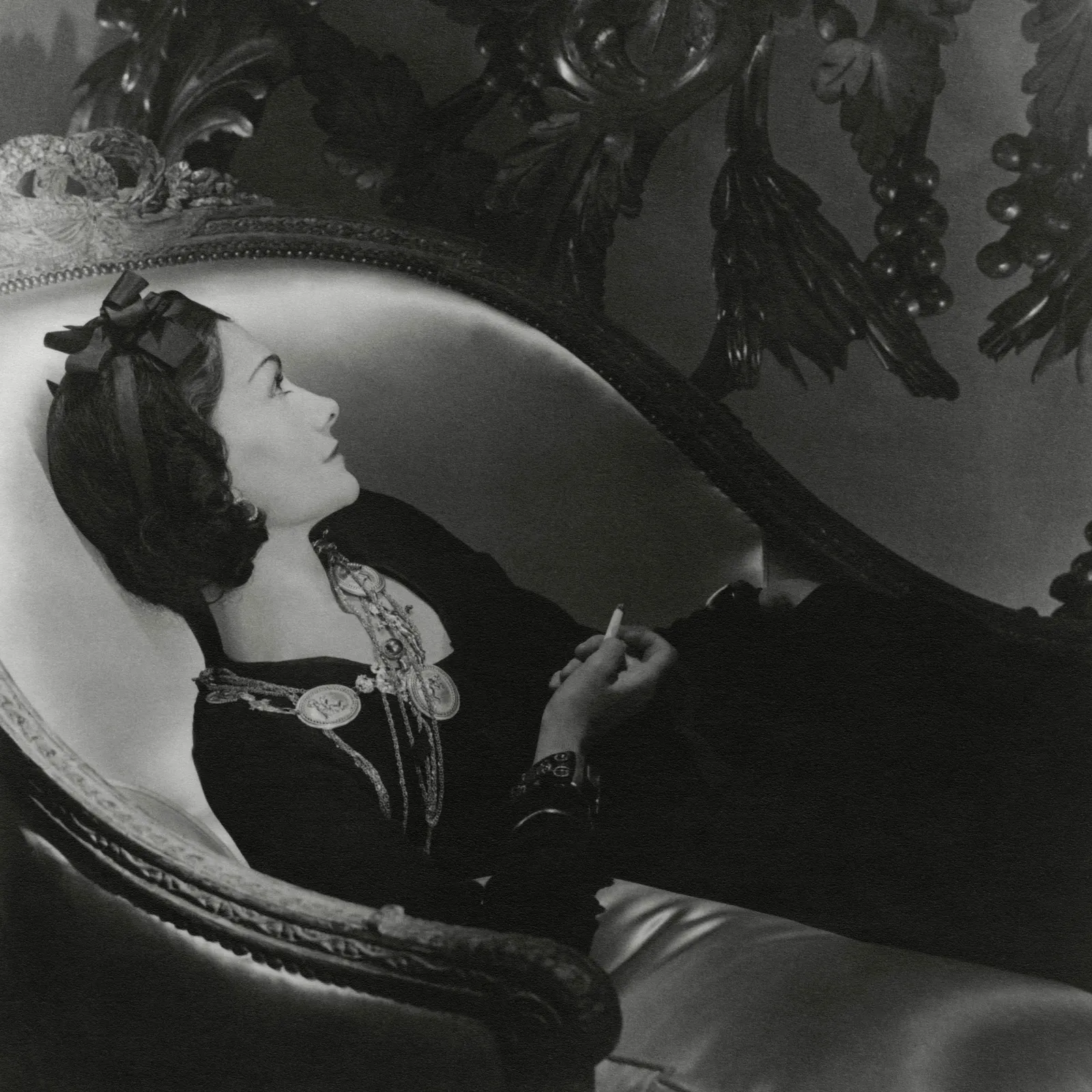 1937