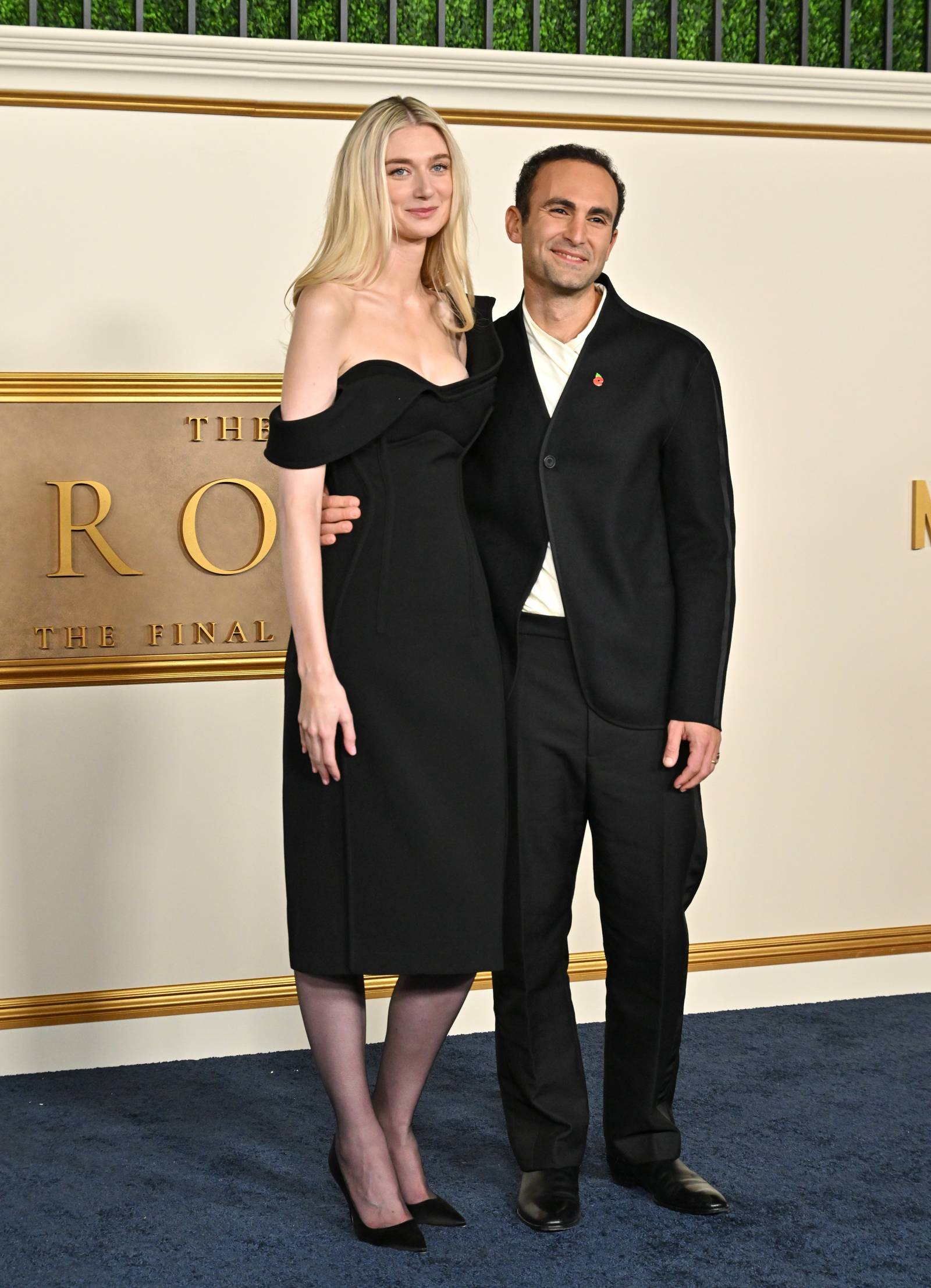 Elizabeth Debicki i Khalid Abdalla