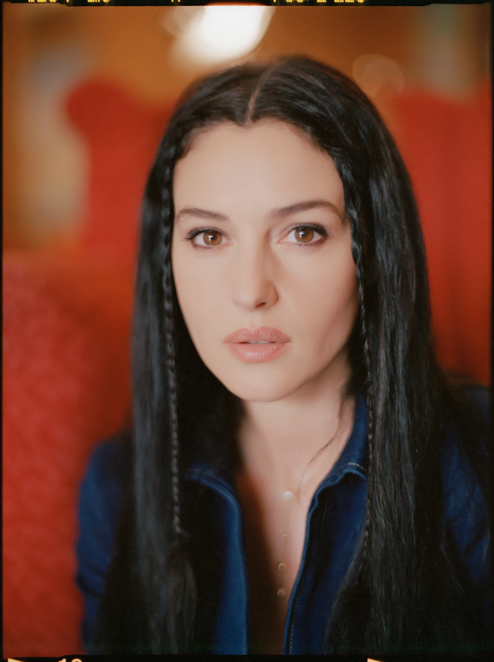 Włoska aktorka Monica Bellucci w Hotelu Carlton w Cannes (1997 rok).