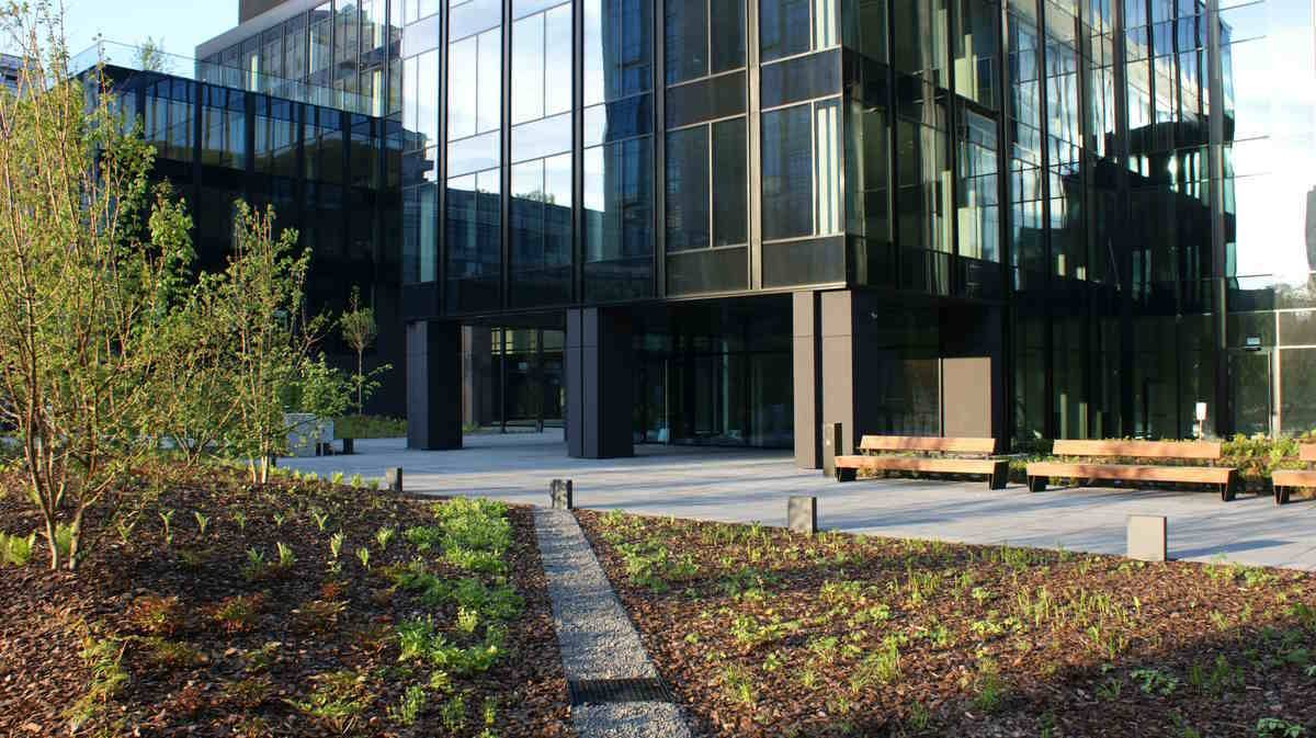 Deweloper Yareal Polska ogłasza konkurs na projekt rzeźby. Przed biurowcem LIXA E w Warszawie ma stanąć rzeźba. Do stworzenia jej projektu Yareal Polska zaprasza studentów i absolwentów warszawskiej ASP.