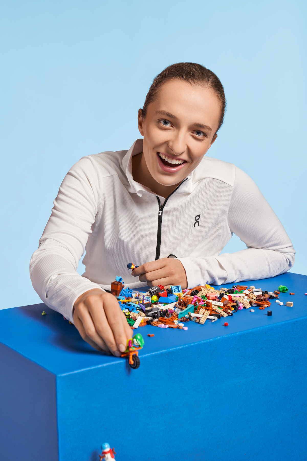 LEGO Polska ogłasza partnerstwo z globalnie uznaną tenisistką, Igą Świątek.