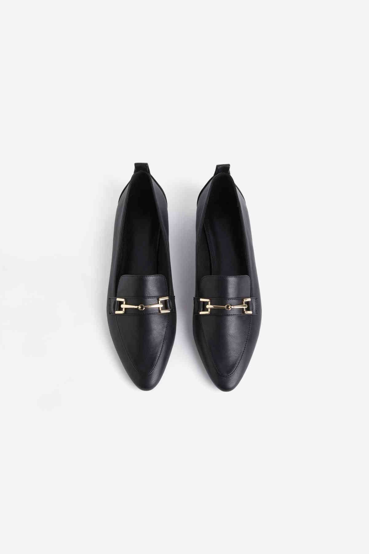 Stylizacja w stylu Katie Holmes: Mokasny H&M.