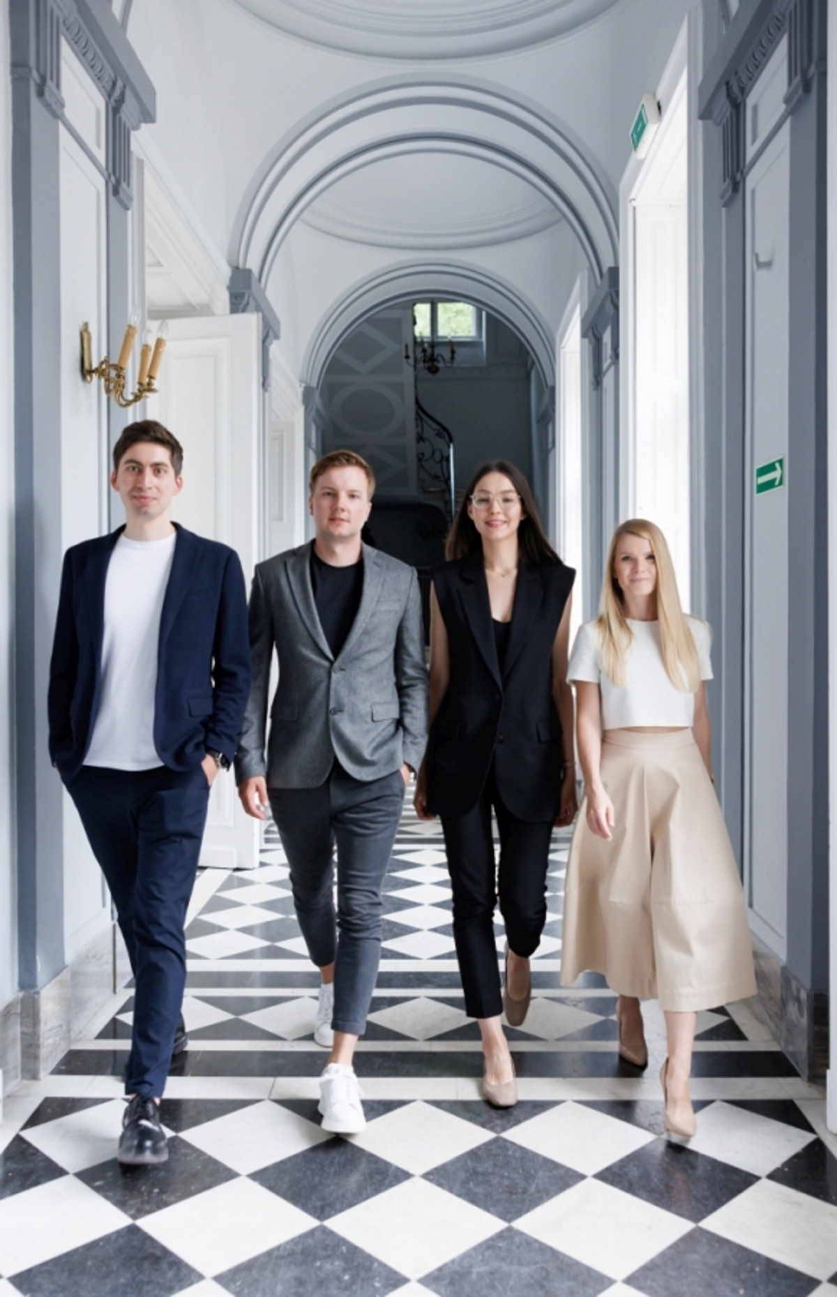 Wywiad grupy Geberit z architektami pracowni KXM Group. Pracownię architektoniczną KXM Group założyli Kinga Grzyb-owska, Michał Hondo, Klaudia Gołaszewska oraz Marek Grodzicki.