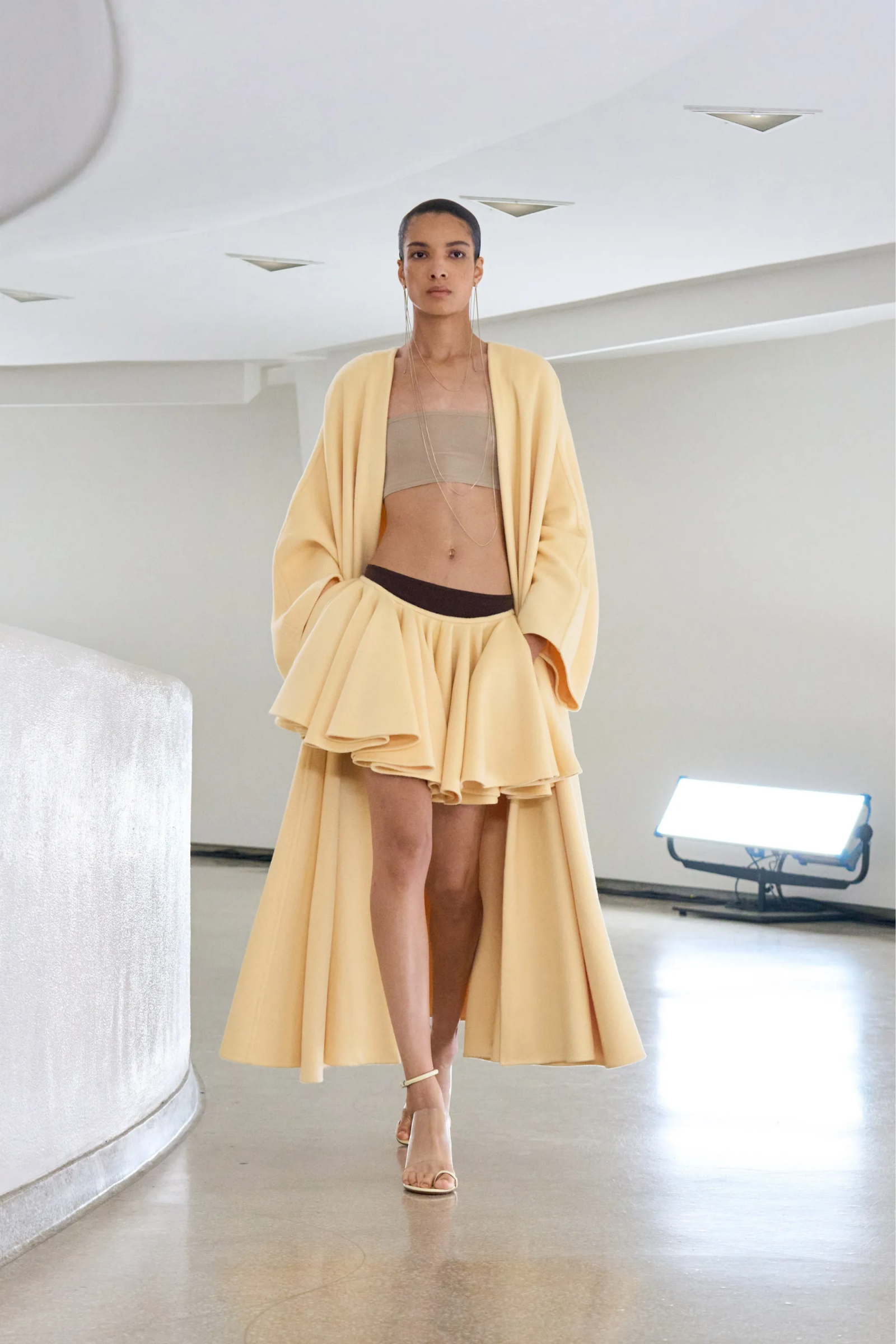Alaïa wiosna-lato 2025 (Fot. Gorunway)
