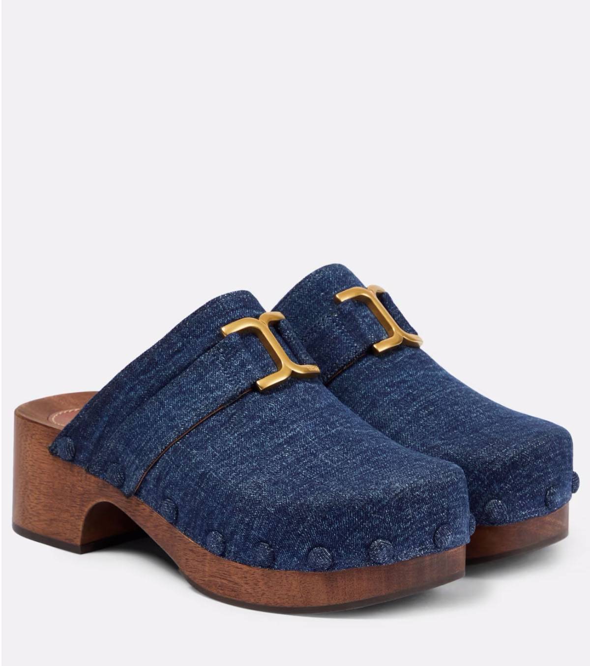Jeansowe chodaki od Chloé (Fot. Materiały prasowe)