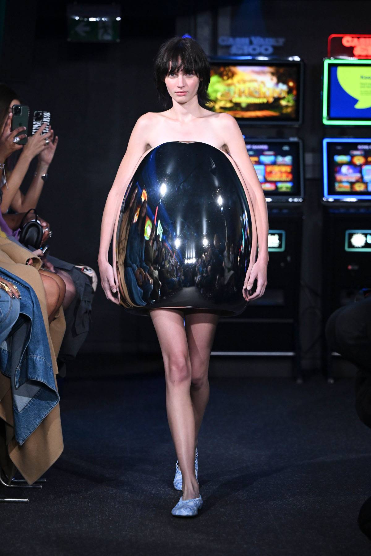 JW Anderson SS23 (Fot. Getty Images)