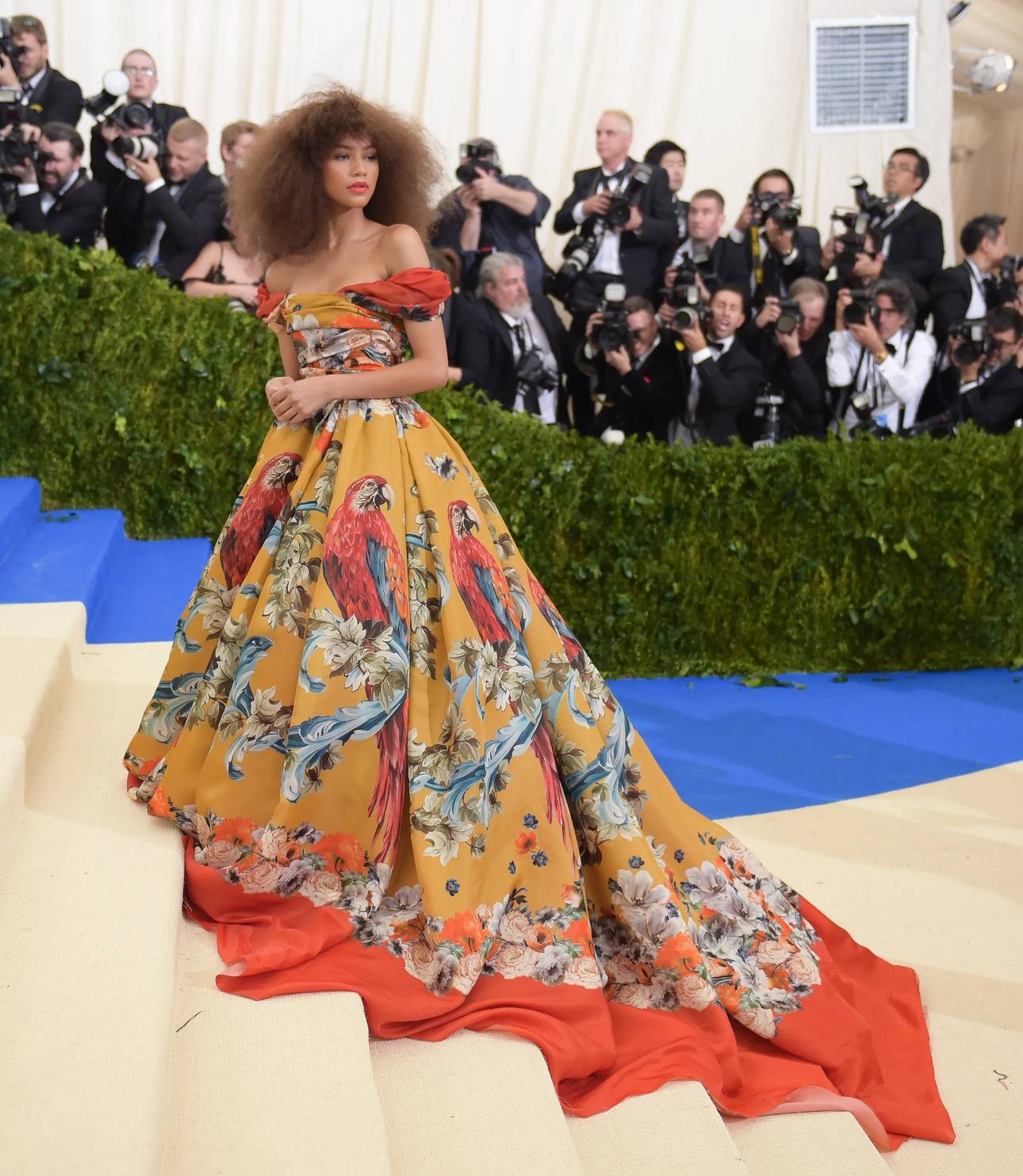 Zendaya w kreacji Dolce & Gabbana. Gala MET 2017.