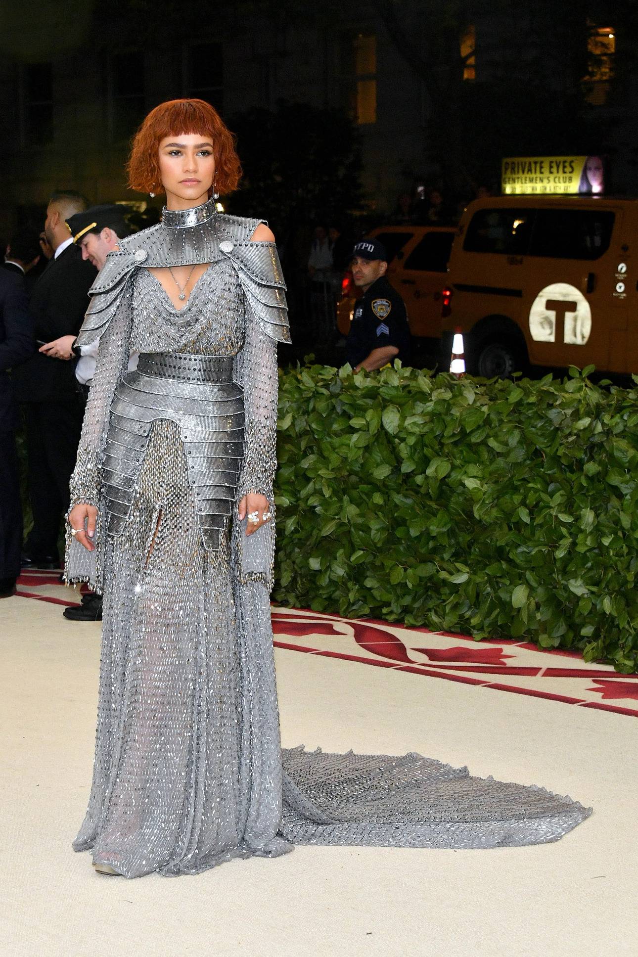 Zendaya w kreacji Versace. Gala MET 2018.