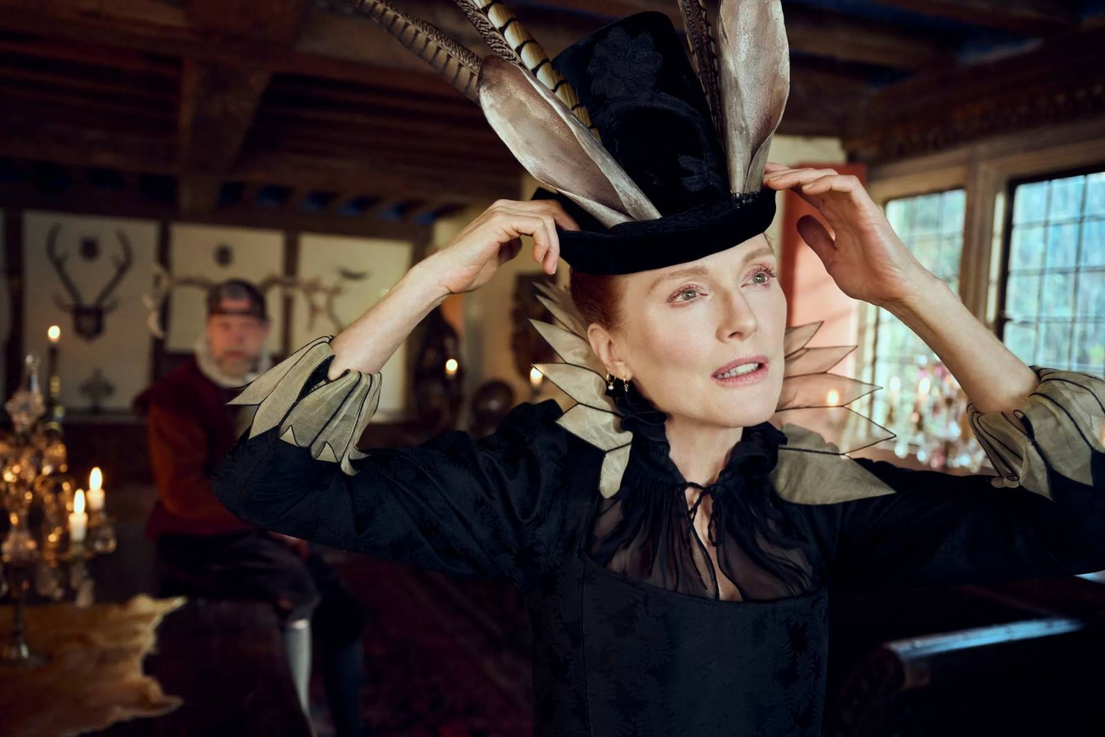 Julianne Moore w serialu kostiumowym „Mary i George” (Fot. materiały prasowe)