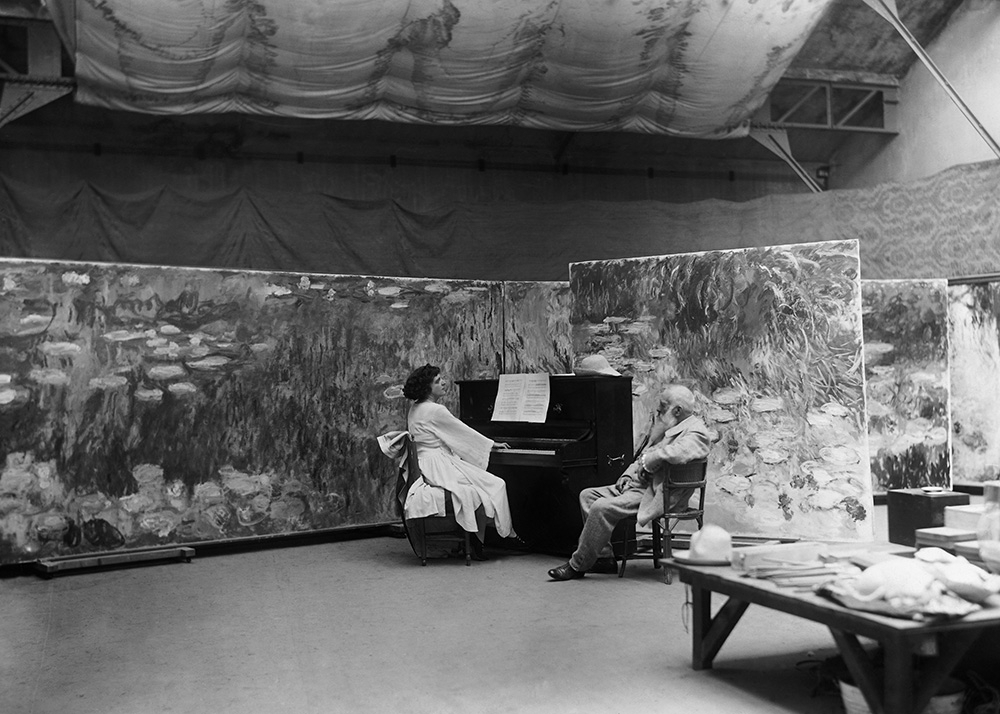 Claude Monet w pracowni w Giverny. Fot. George Rinhart/Corbis via Getty Images