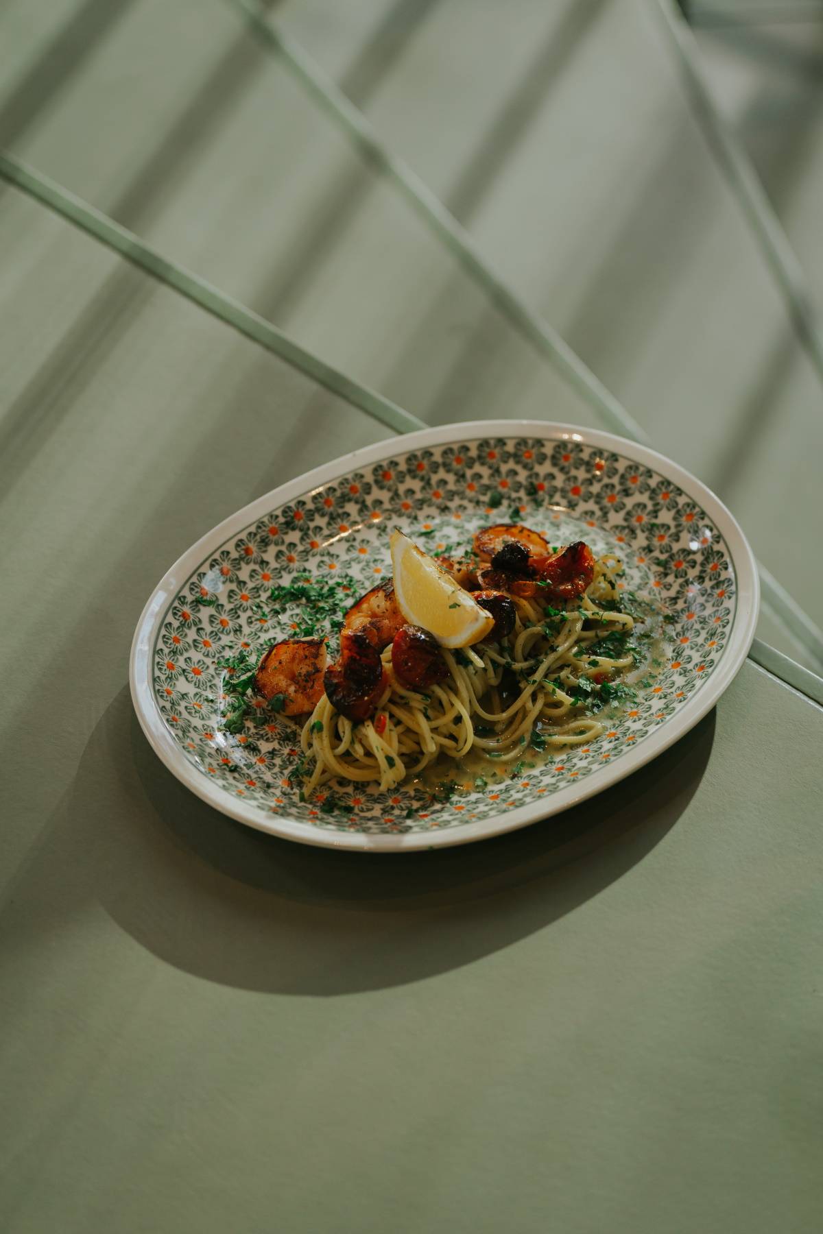 Amici: Nowa włoska restauracja w Warszawie. Włoska restauracja Amici to dzieło założycieli takich lokali, jak Trattoria Rucola i Pinsa.