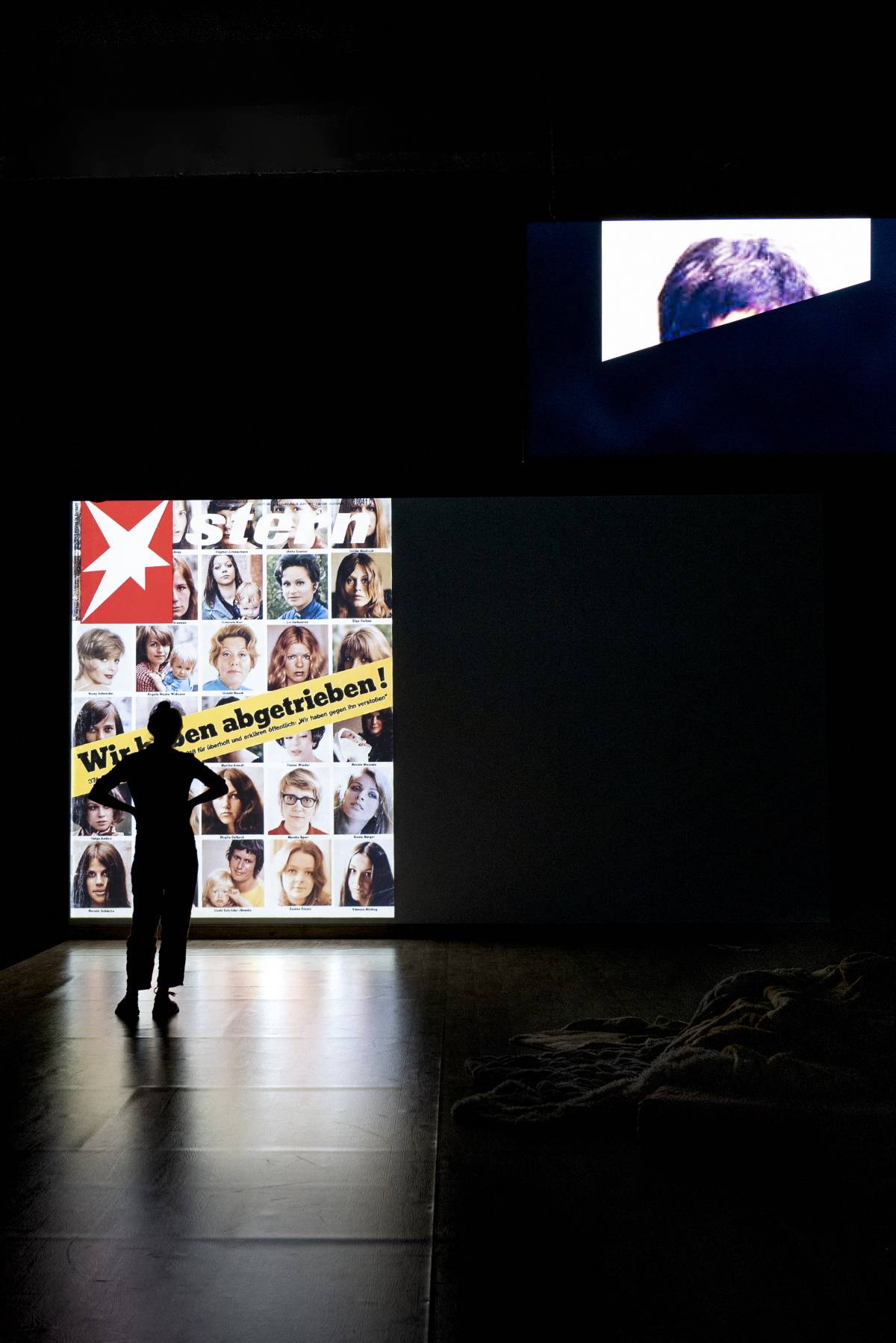Reżyserka Gosia Wdowik tworzy spektakl „She was a friend of someone else” o aborcji w Nowym Teatrze. Premiera już 8 września.
