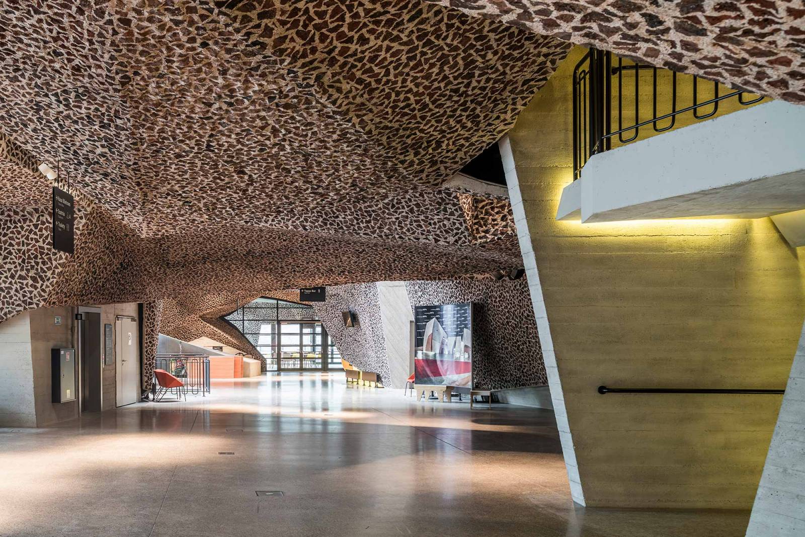 Centrum Kulturalno-Kongresowe Jordanki w Toruniu, (fot. Jakub Certowicz).