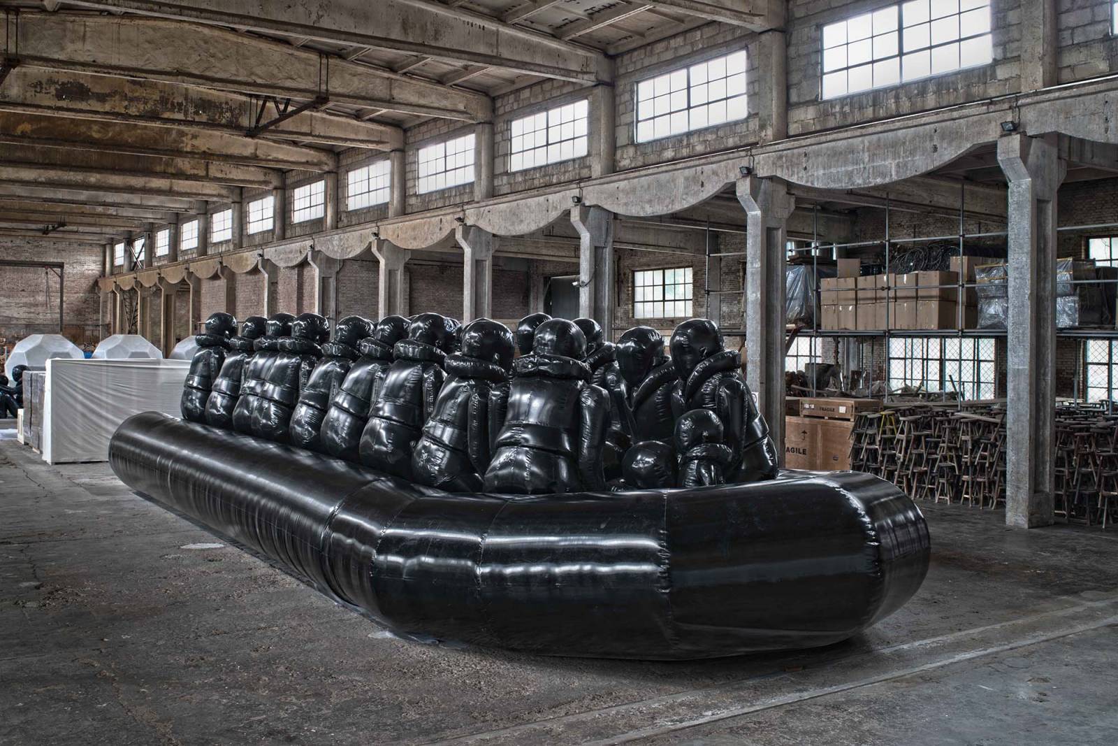 Ai Weiwei „Law of the Journey (Prototype B)”, 2016 © Ai Weiwei; Dzięki uprzejmości Ai Weiwei Studio