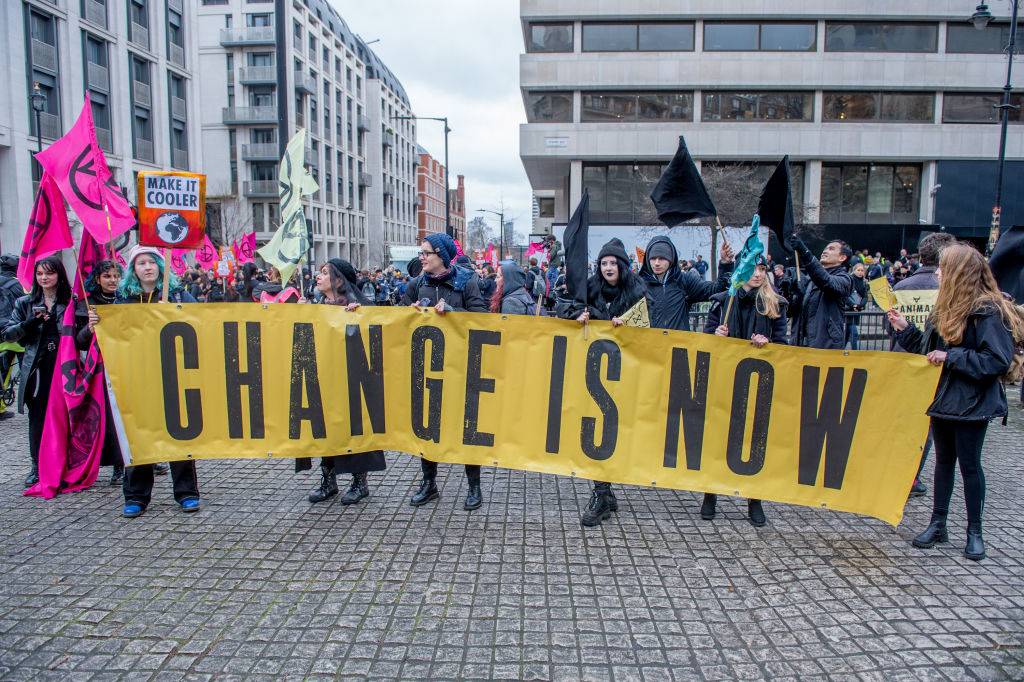 Protesty na londyńskim tygodniu mody, fot. Getty Images