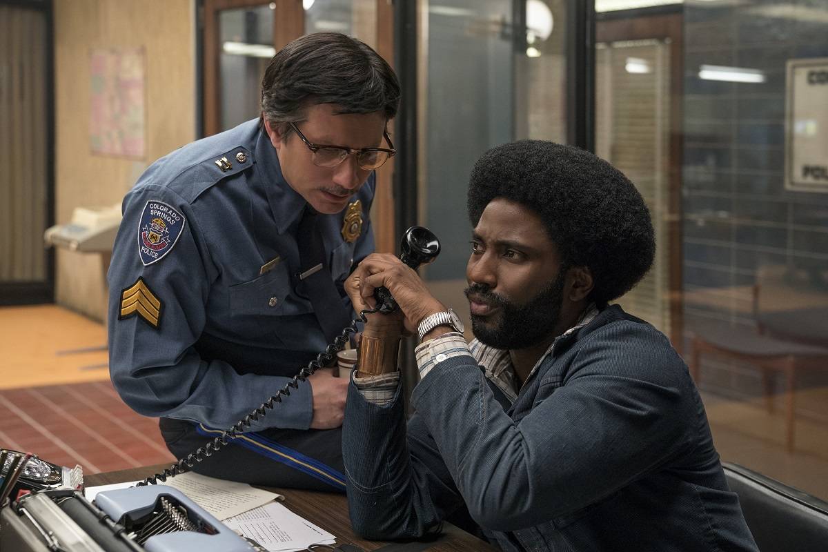Kadr z filmu „Czarne bractwo. BlacKkKlansman” (Fot. materiały prasowe)