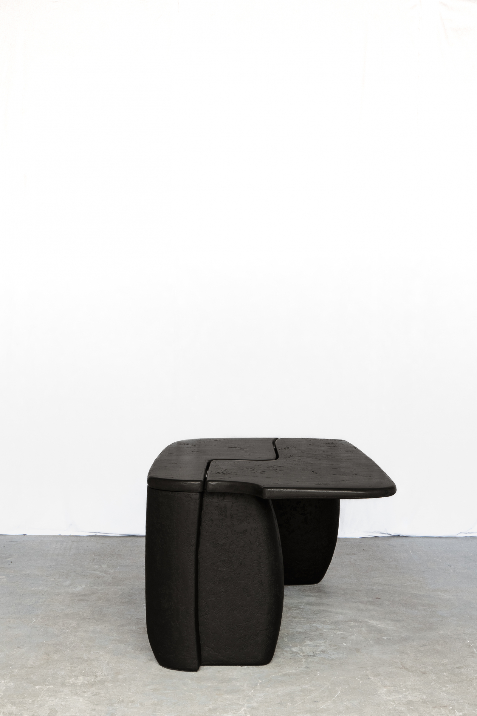 La Ligna Objects With Narratives
Design: Armand & Francine
Cena: 17 220 EUR
(Fot. Cathy Poppe)