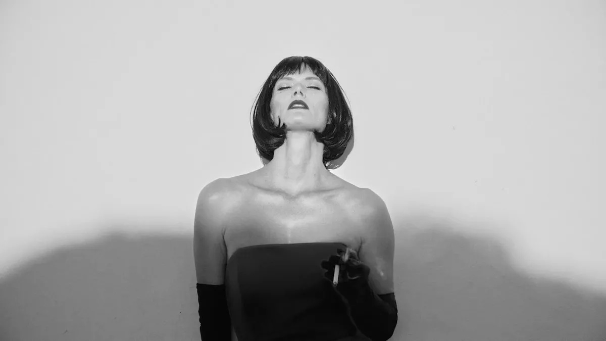 Małgosia Bela w kadrze z filmu „Muse” w reżyserii Pawła Pawlikowskiego (Fot. Materiały prasowe)