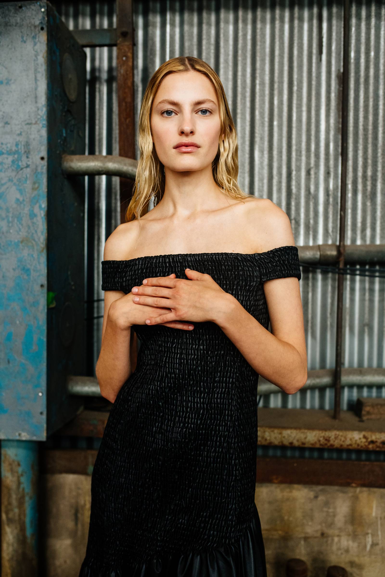 Kulisy pokazu Gabrieli Hearst wiosna-lato 2023 / Fot. Hunter Abrams/ Vogue