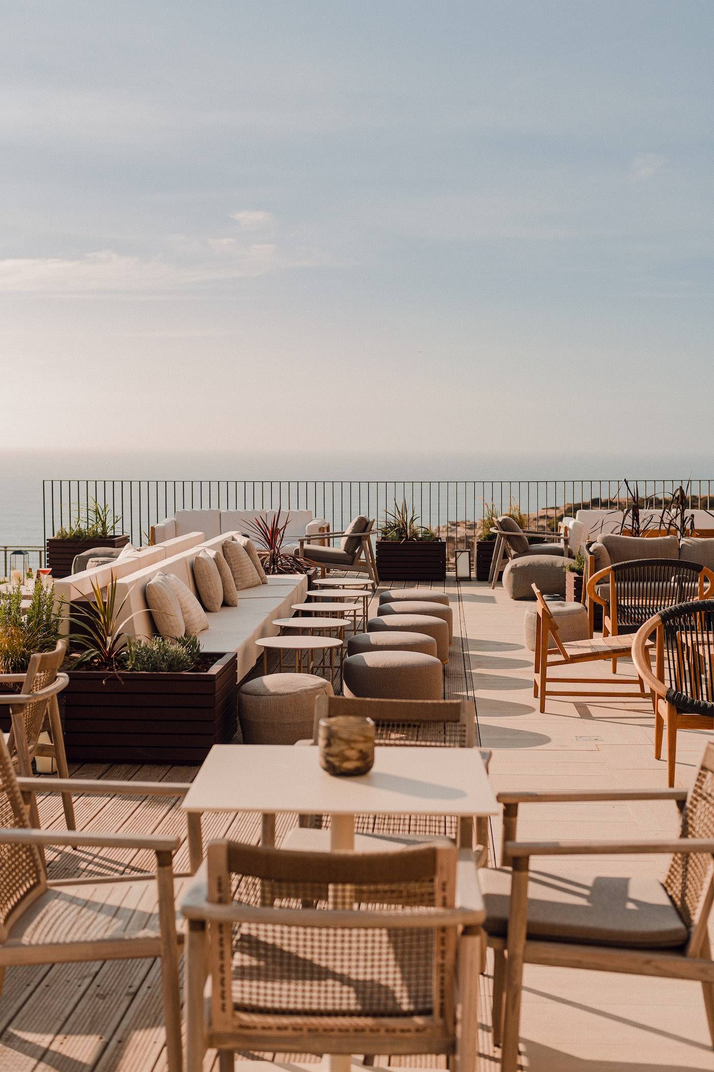 Taras hotelu Aethos Ericeira (Fot. Pion Studio)
