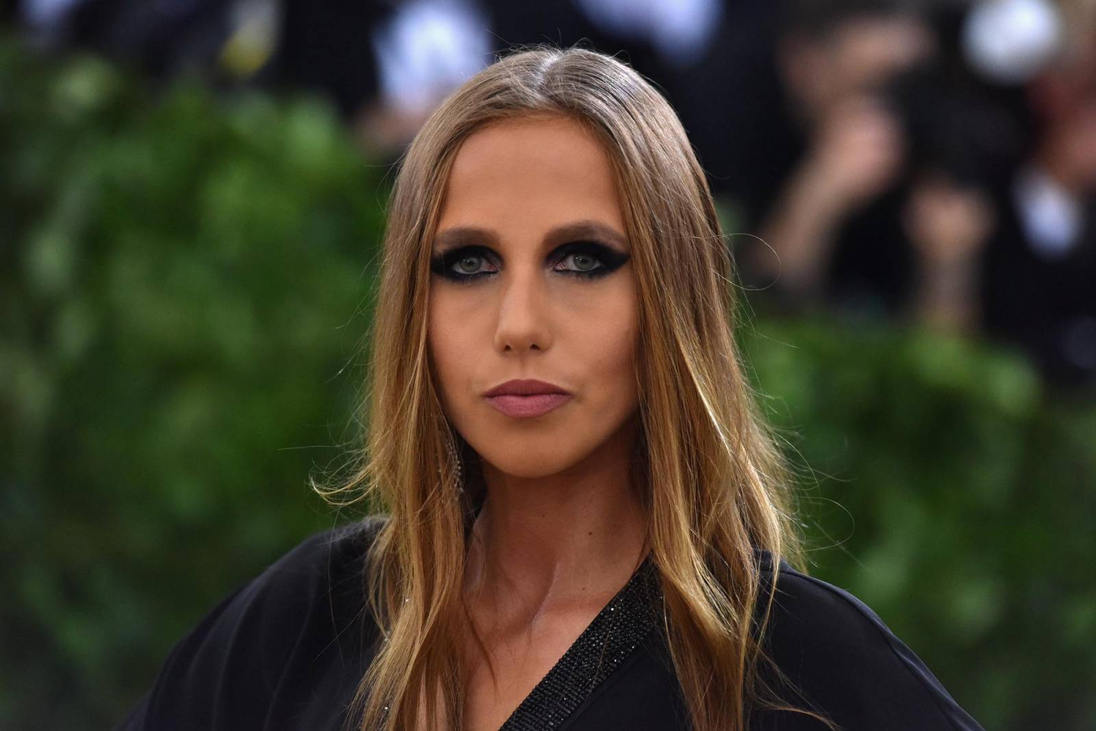 Allegra Versace na MET Gali w 2018 roku (Fot. Sean Zanni/Patrick McMullan via Getty Images)