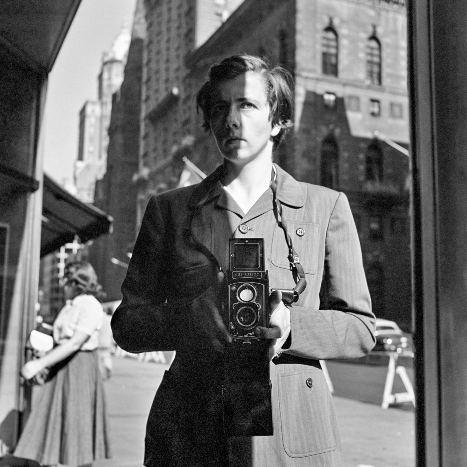 Ciemność i światło, Nowy Jork, 1954. (Fot. Vivian Maier)