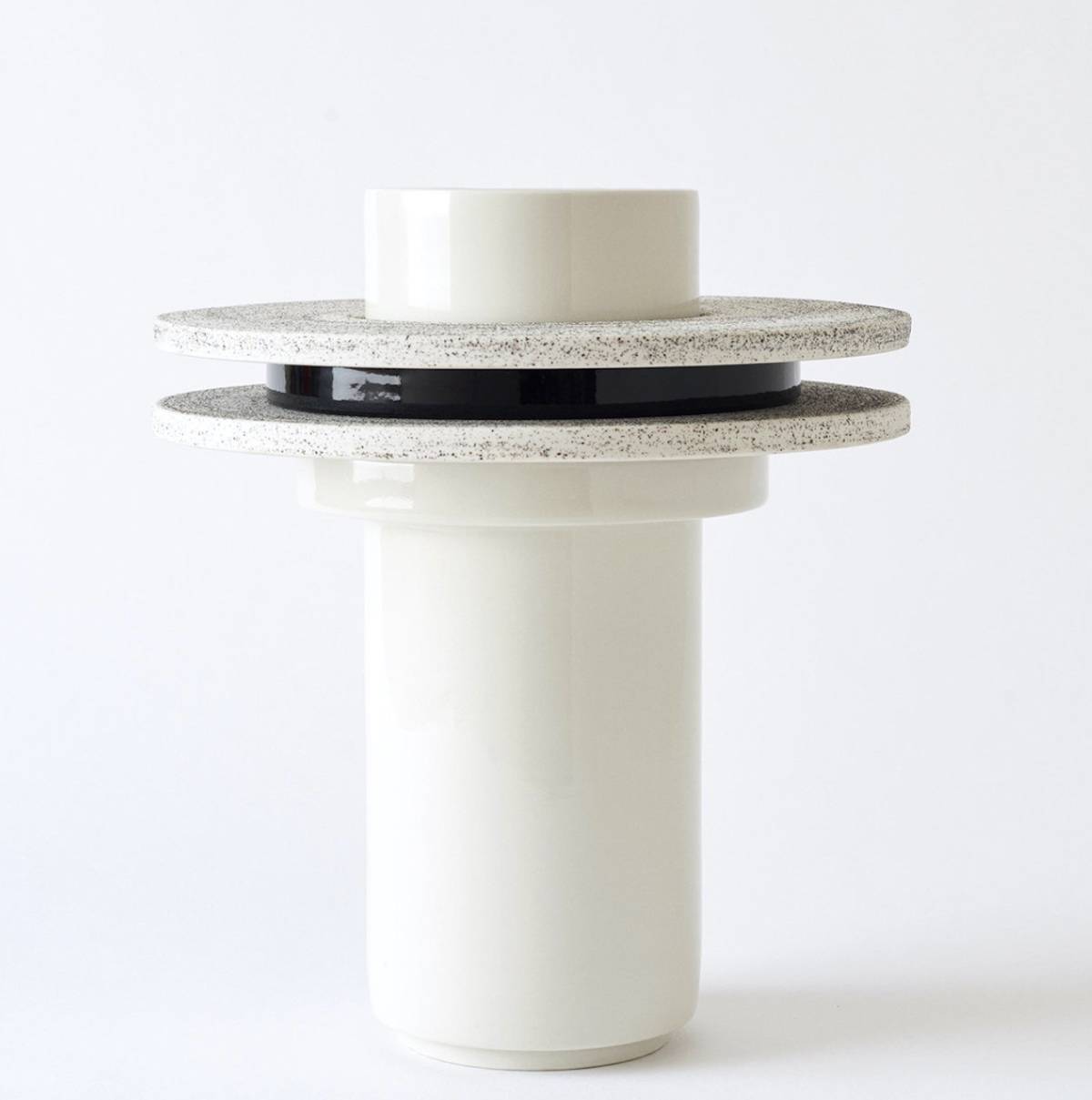 Wazon ac-vc-04, Atlas Crafts, projekt: Isabell Gatzen (Fot. materiały prasowe)