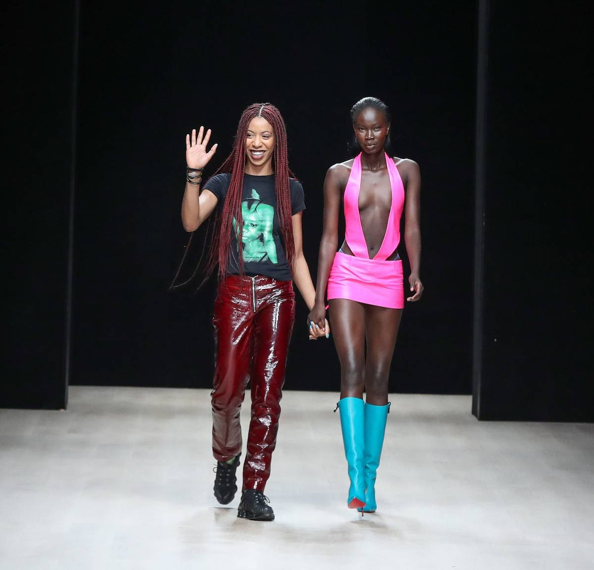 Na pokazie Mowalola podczas Arise Fashion Week w Lagosie w 2019 roku / (Fot. Bennett Raglin/Getty Images)
