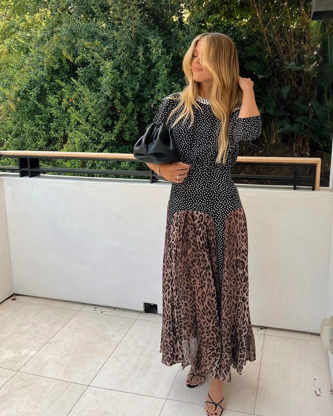 Sofia Richie Grainge w sukience Rixo (Fot. Instagram/@sofiarichiegrainge)