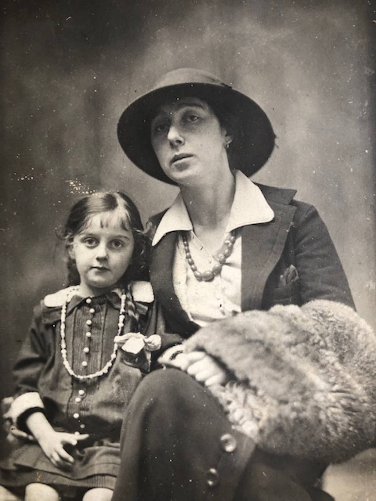 Irena Reno z córką Jacqueline ok 1914 r / Fot. materiały prasowe