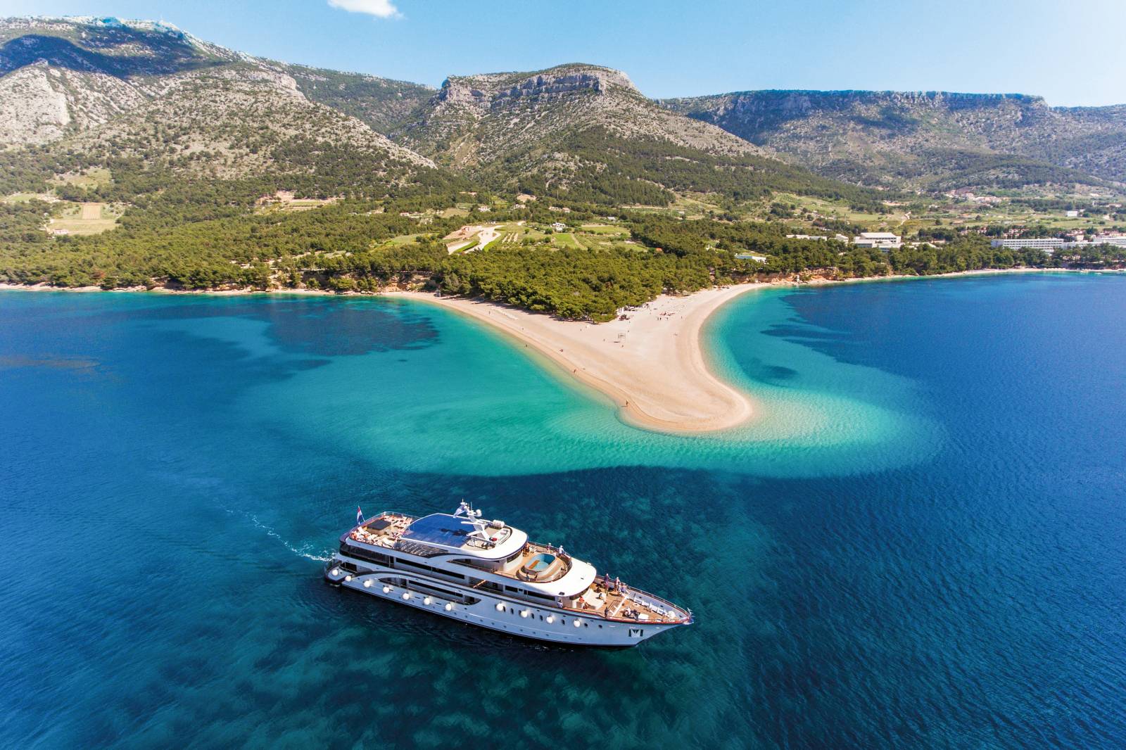Przylądek Zlatni Rat zdobi przepiękna plaża (fot. Hrvoje Serdar)