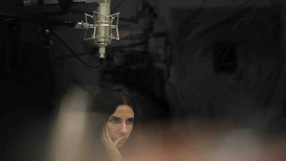 “PJ Harvey. A Dog Called Money”