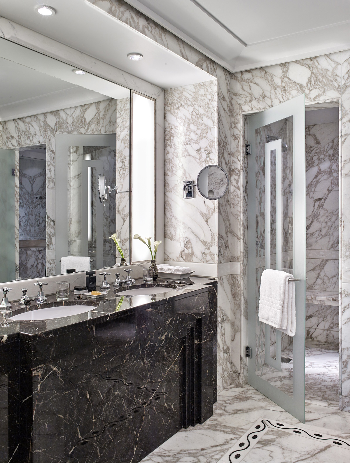Four Seasons Hotel Gresham Palace oferuje spa i relaks na najwyższym poziomie.