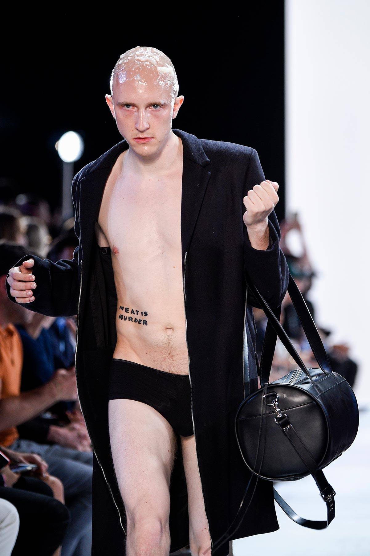 Hood By Air, kolekcja wiosna/lato 2017 ( Fot. Peter White/Getty Images)