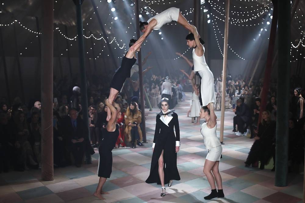 Dior haute couture wiosna-lato 2019 (Fot. AP Photo/Francois Mori/EastNews)