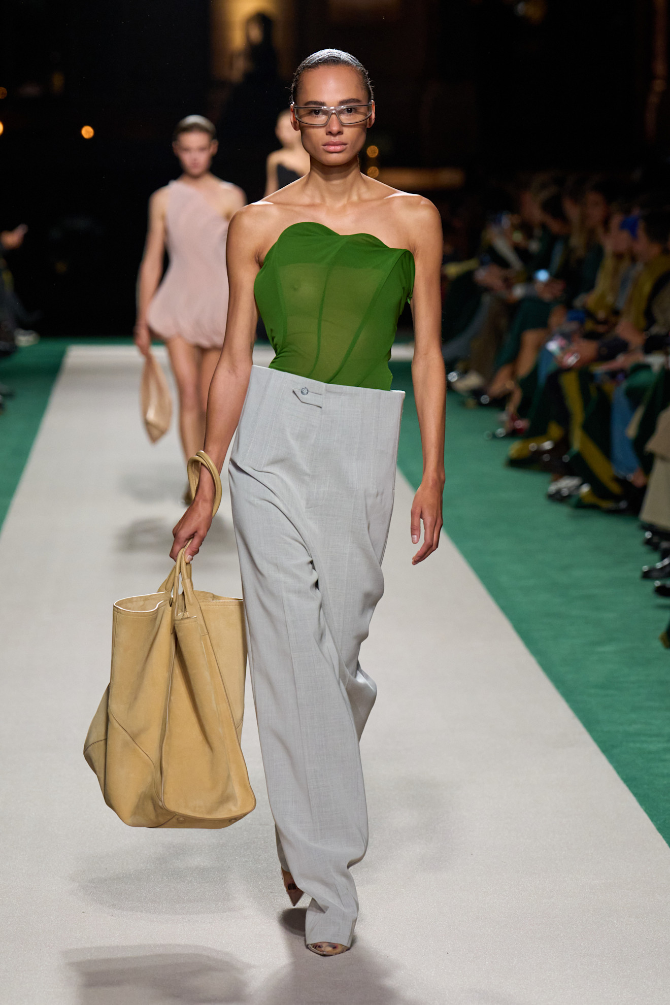 Victoria Beckham wiosna-lato 2025 / (Fot. Spotlight. Launchmetrics / Agencja FREE)