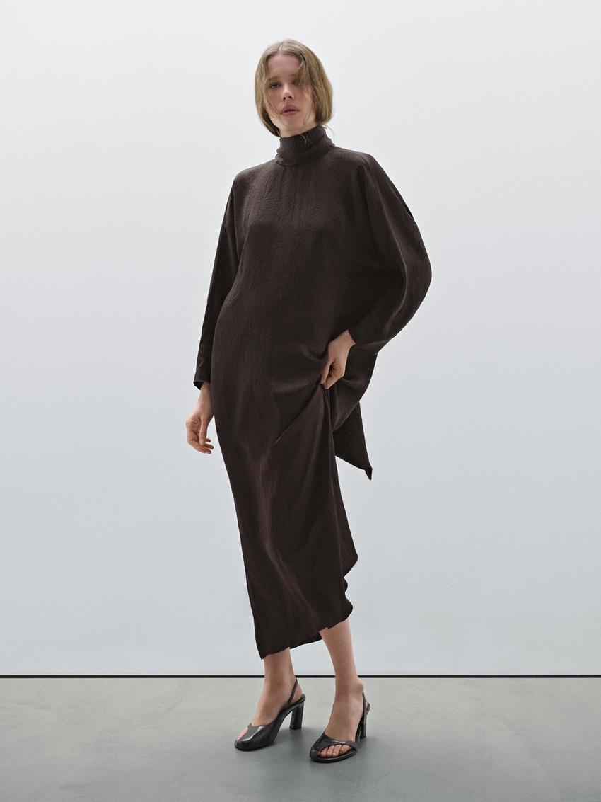 Sukienka Massimo Dutti / Fot. materiały prasowe
