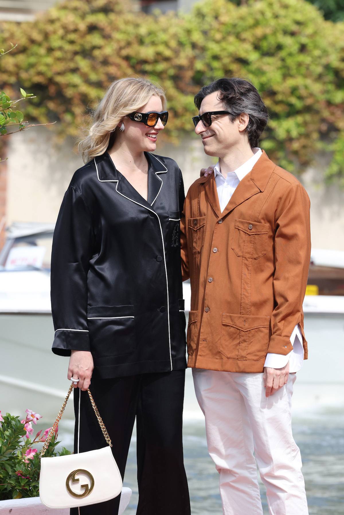 Reżyser Noah Baumbach od razu dostrzegł w Gerwig bratnią duszę. Dziś tworzą jedną z najciekawszych par współczesnego kina. Razem wychowują trzech synów. (Fot. Getty Images)