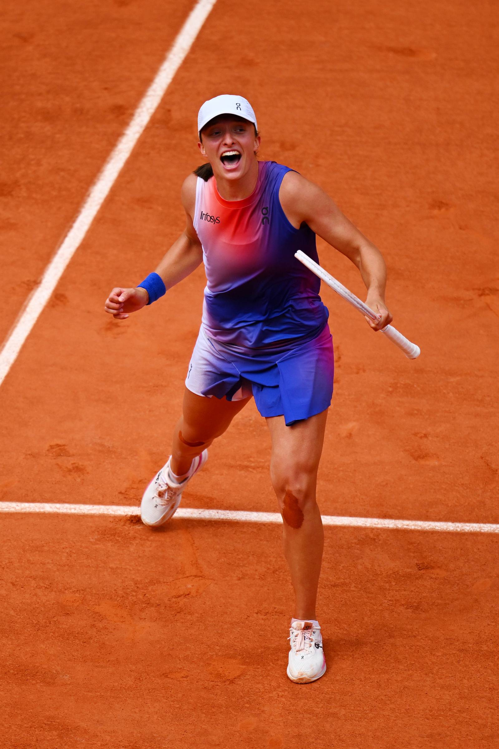 Iga Świątek zwyciężyła w finale Roland Garros 2024. To czwarty tytuł mistrzyni wielkoszlemowego French Open w jej karierze. Polska tenisistka pokonała Włoszkę Jasmine Paolini.