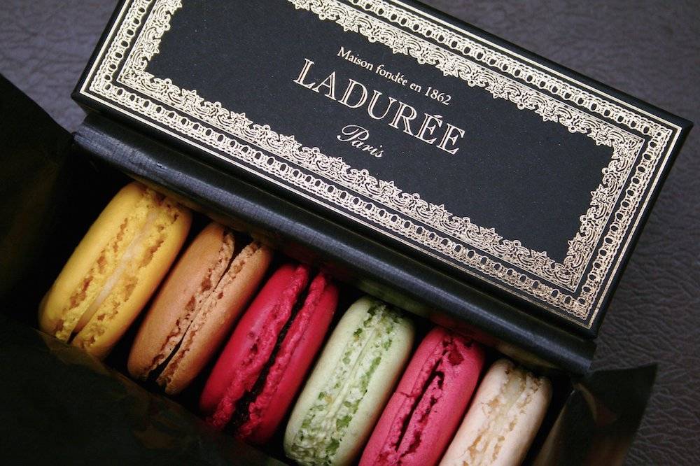Maccarons Ladurée, ok. 80 zł (Fot. materiały prasowe)