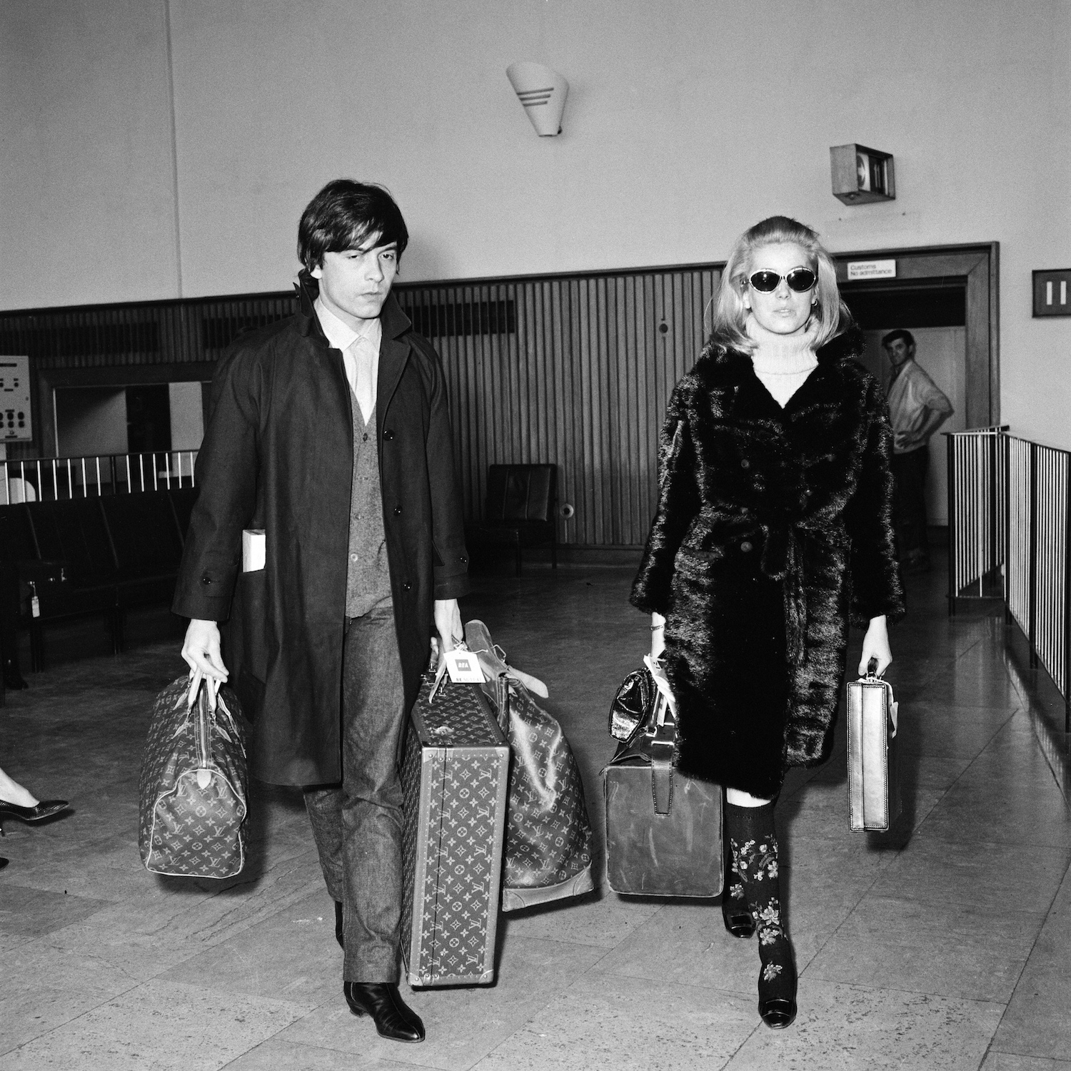 Catherine Deneuve i fotograf mody David Bailey, 1966 (Fot. Getty Images)