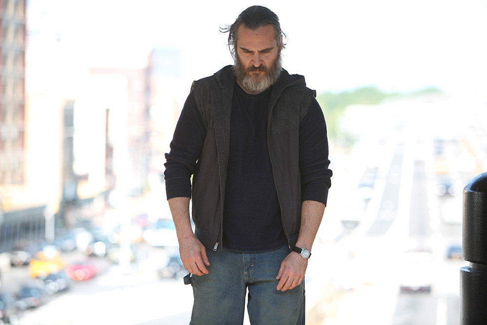 Joaquin Phoenix w „Nigdy cię tutaj nie było” (Fot. Materiały prasowe Gutek Film)