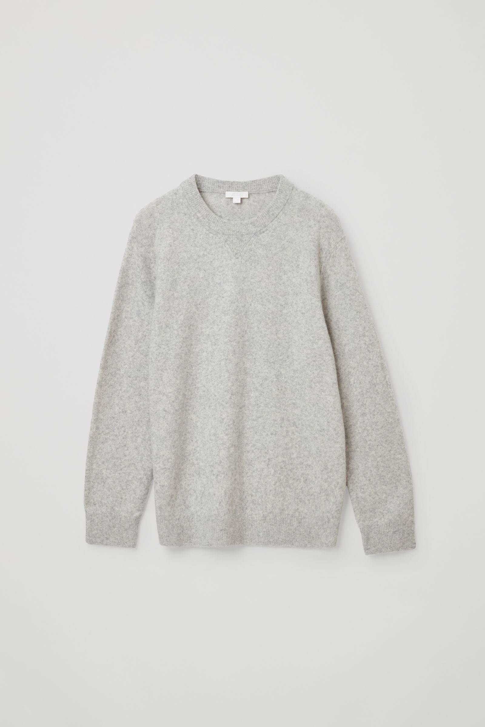 Sweter COS, 380 zł
(Fot. materiały prasowe)