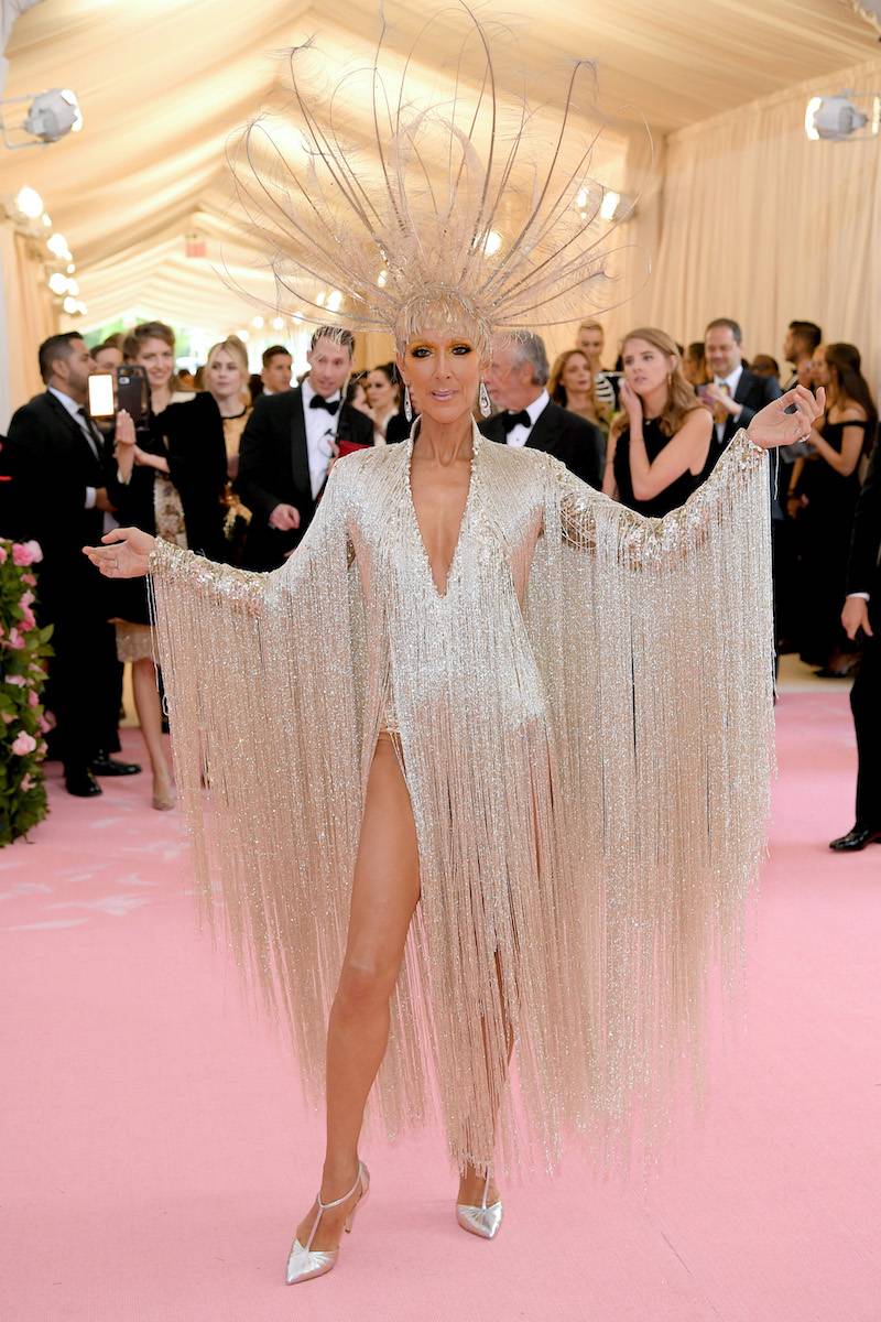 Céline Dion w kreacji Oscara de la Renty (Fot. Neilson Barnard/Getty Images)